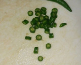 Foto del paso 3 de la receta: Calabacitas rellenas de atún a la mexicana