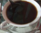 Foto langkah ke 3 dari resep Kopi Seduh Gula Aren.