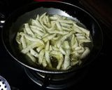 मठरी (Mathri recipe in hindi) रेसिपी चरण 3 फोटो