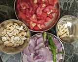 A picture of step 2 of Chicken makkhanwala.