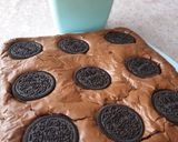 Foto langkah ke 6 dari resep Brownies oreo.