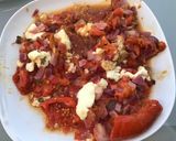 Une image de l'étape 13 de Tomates à l'oignon rouge, basilic et mozzarella.