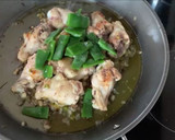 Foto del paso 2 de la receta: Arroz integral con pollo y langostinos