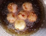 Foto langkah ke 7 dari resep Hanya menggunakan 2 Bahan, Cemilan Bola-bola Singkong.