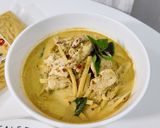 รูปขั้นตอนการทำที่ 7 ของ วิธีทำ แกงเขียวหวานหน่อไม้ไก่ by ชฎา