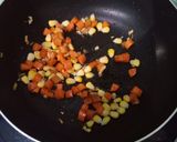 Foto langkah ke 3 dari resep Tumis Brokoli Wortel.