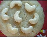 A picture of step 4 of Sooji Halwa.