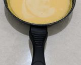 Foto langkah ke 4 dari resep Pie Susu Teflon Rasa Es Kelapa Jeruk.