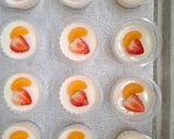 Foto langkah ke 3 dari resep Puding Susu Topping Buah.