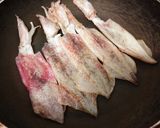 Hình bước làm 1 của món Cơm Nguội Mực Muối