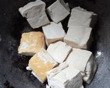 Foto langkah ke 1 dari resep Tahu kuning homemade.