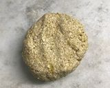 Foto del paso 2 de la receta: Galletas de avena (dos ingredientes)