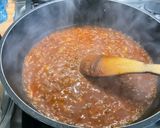Une image de l'étape 10 de Nouilles aux crevettes et champignons au gingembre et curry.