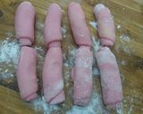 Hình bước làm 3 của món Bánh hoa sen ngàn lớp