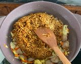 Foto langkah ke 4 dari resep Mie Goreng.