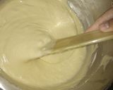 Foto del paso 4 de la receta: Bizcochuelo de vainilla con chips de chocolate