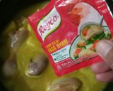Foto langkah ke 4 dari resep Ayam Kentang Kuah santan.