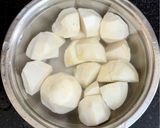 A picture of step 1 of Turnip (Shalgam) Ka Bharta.