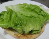Foto del paso 5 de la receta: Sánduche🥪de pollo🍗manzana🍏 y cebolla🧅caramelizadas con queso🧀y vegetales frescos🥗