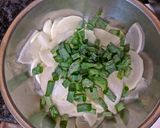 A picture of step 8 of Radish Kimchi.