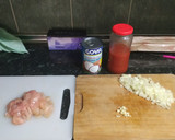 Foto del paso 1 de la receta: Pollo con arroz al curry y agua de coco 🥥🍛