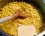 Foto langkah ke 6 dari resep Risotto Milanese.