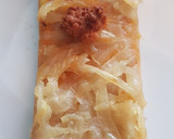 Foto del paso 4 de la receta: Coca de cebolla y sobrassada