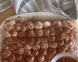 A picture of step 3 of Tiramisù with Puff Pastry Cookies.