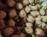 A picture of step 4 of Soya and matar pulav.