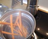 Foto del paso 3 de la receta: Lubina con verduras salteadas