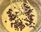 A picture of step 4 of Orange Cake with Chocolate Chips.