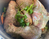 Foto del paso 2 de la receta: Pollo arvejado con arroz 🍗
