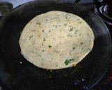 A picture of step 2 of Radish Paratha.