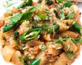 A picture of step 2 of Gobhi Aloo.