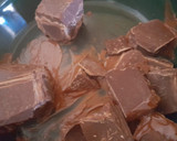 Foto del paso 6 de la receta: Bombón de chocolate relleno de ganache de guayaba