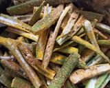 A picture of step 1 of Crispy Bhindi💚.