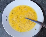 Foto del paso 11 de la receta: Tomates con huevos, cebollas y atún con costra de queso