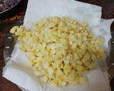 Foto del paso 2 de la receta: Tortilla de papas con cebolla sofrita y chorizo