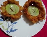 A picture of step 5 of Chawal bada in noodles basket.
