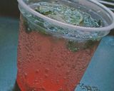 A picture of step 4 of Roohafza Mojito.