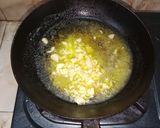 Foto langkah ke 2 dari resep Udang Goreng Mentega.