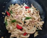 Foto langkah ke 3 dari resep Ayam Suwir Oregano.