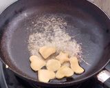 Foto langkah ke 4 dari resep Cemilan Simpel Dari Terigu.