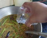 A picture of step 8 of Basanti kadhi pakodas.