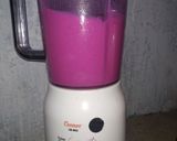 Foto langkah ke 2 dari resep Dragon Fruit Ice Cream.
