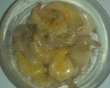 Foto langkah ke 1 dari resep Udang Asem Manis.