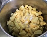 Une image de l'étape 2 de Purée de pommes de terre à la crème et parmesan.