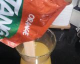 A picture of step 1 of Orange Ice lolly.