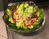 Une image de l'étape 10 de Salade de riz épicé aux tomates, laitue rouge et feta sauce melfor.