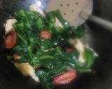 Foto langkah ke 5 dari resep Cah Ceciwis Fish Roll.